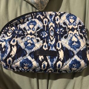 Vera Bradley Navy and Cream Quilted Cosmetic Case